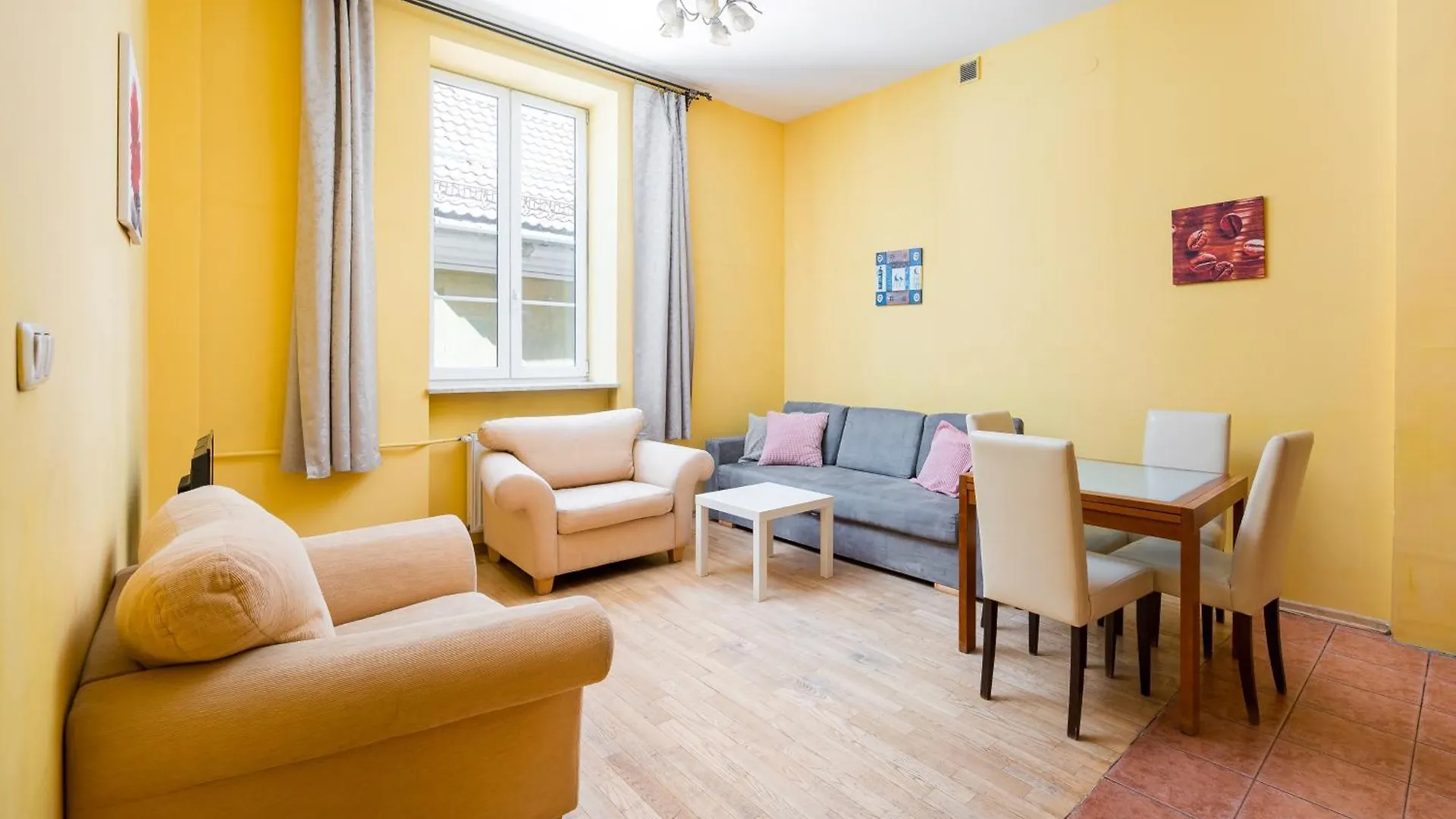 Warsaw Main Square Apartment By Bookinghost