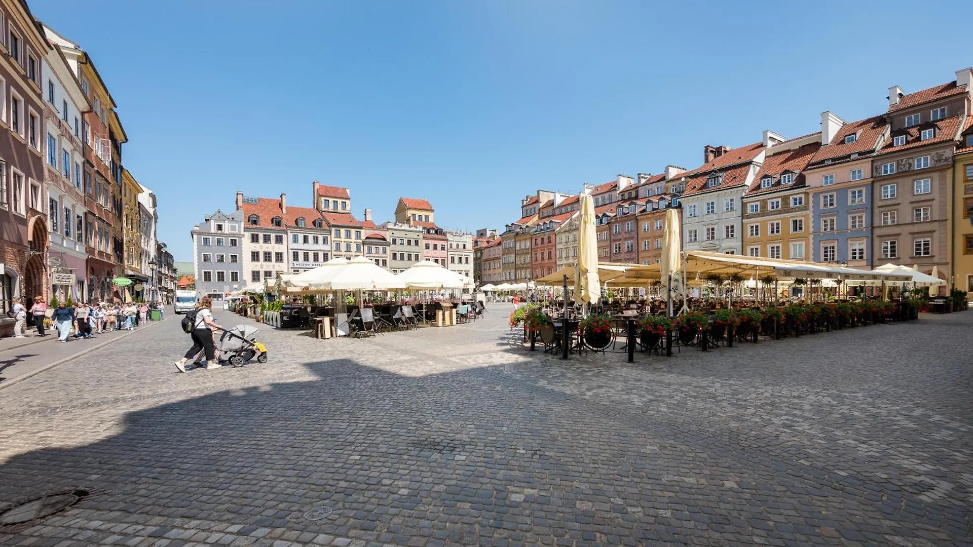 Warsaw Main Square Apartment By Bookinghost Polen
